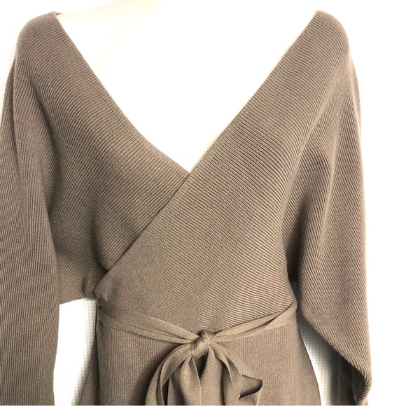 CHERFLY Khaki Brown V Neck Batwing Long Sleeve Backless Sweater Dress - Picture 3 of 9